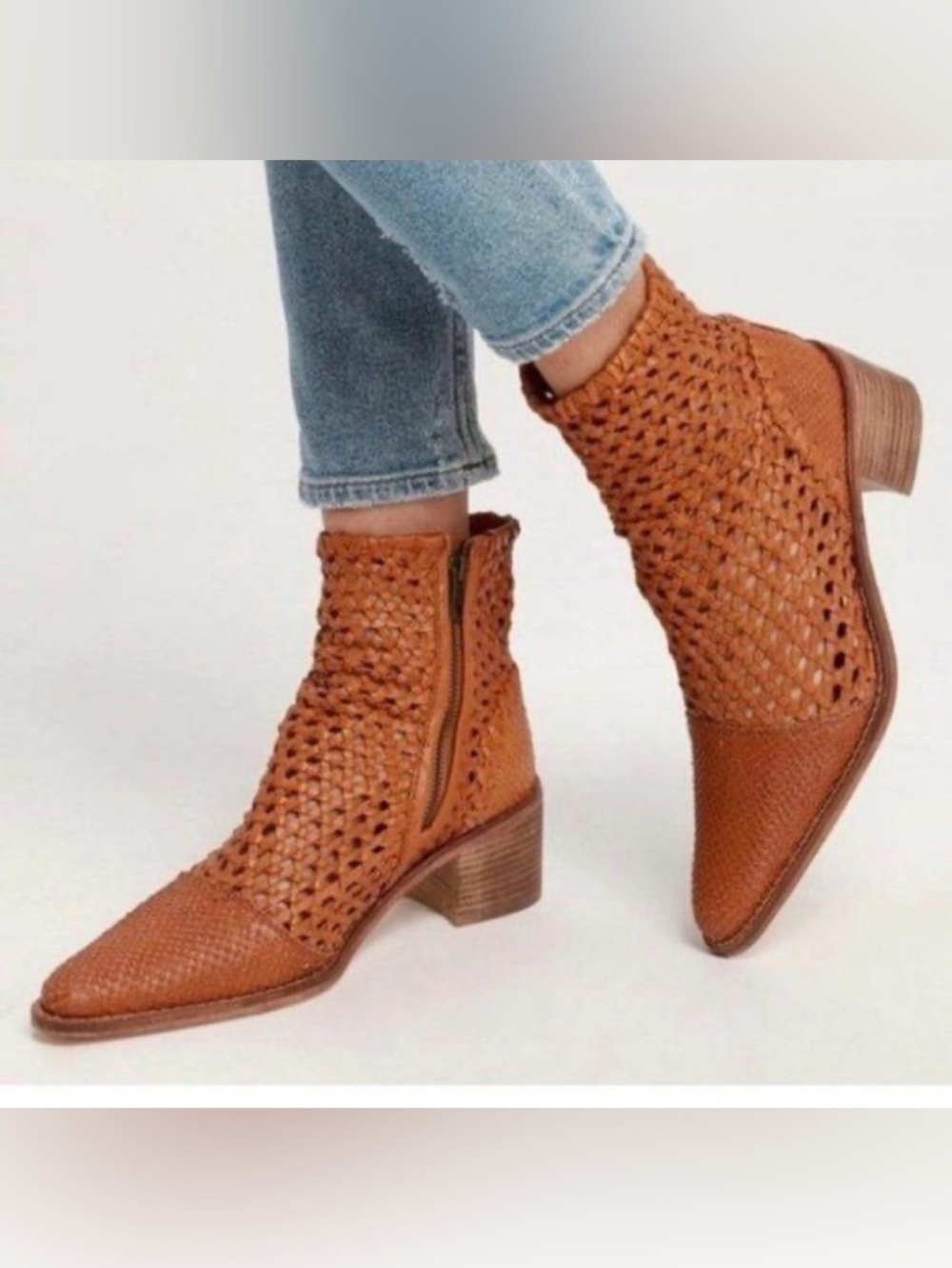Free People Brown Woven Ankle Booties Size 39 New in Box Never Worn